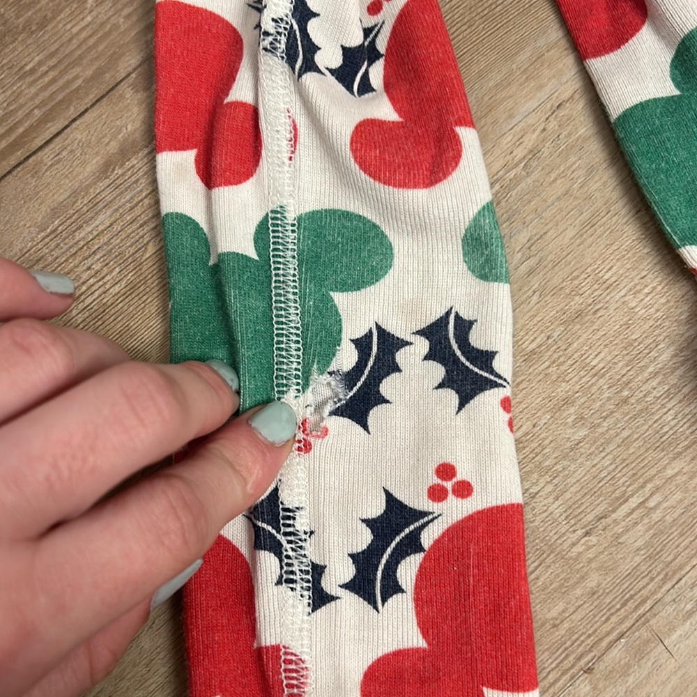 Hanna Andersson Christmas Mickey Mouse pajama set - Picture 5 of 5